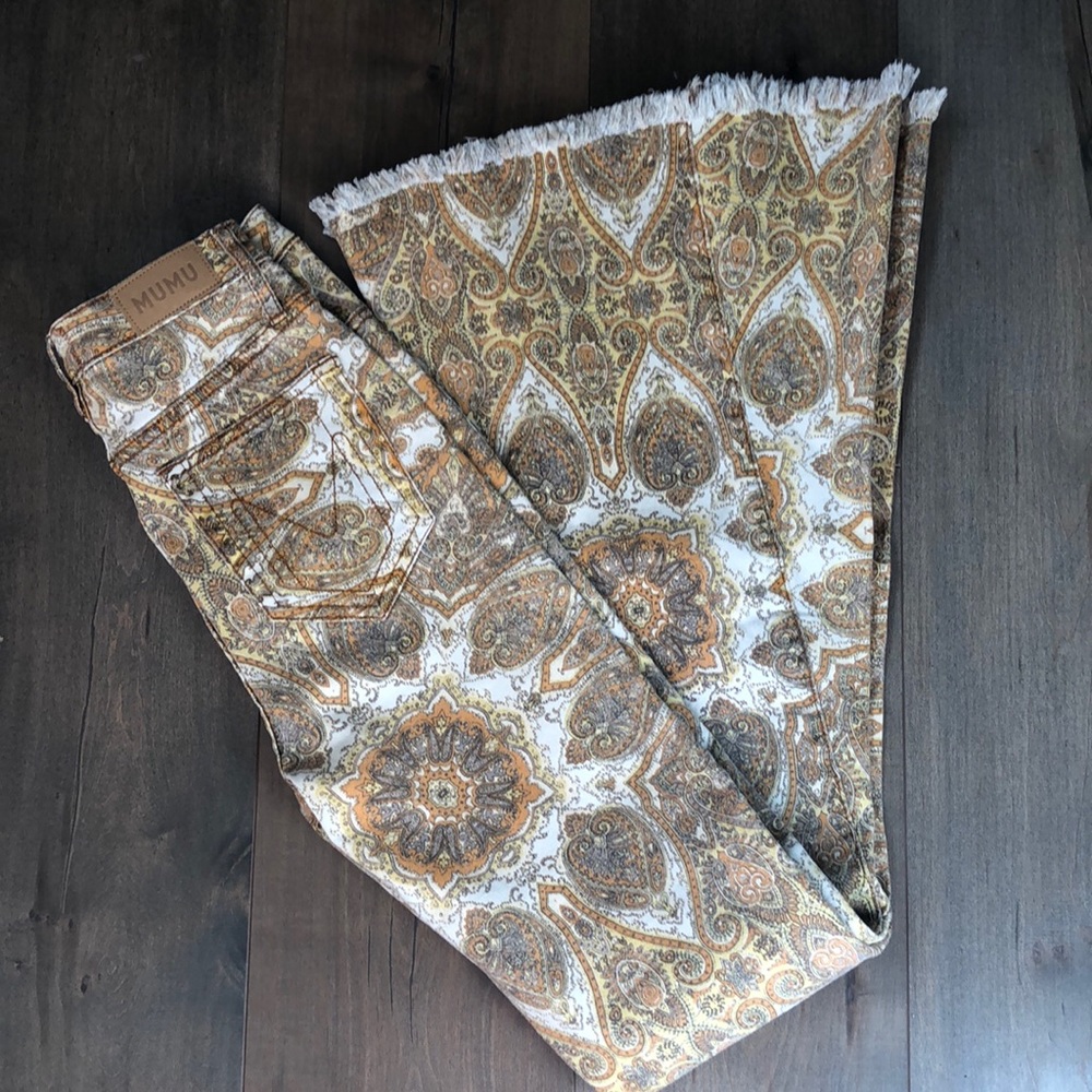 NWOT Show me your MUMU bells